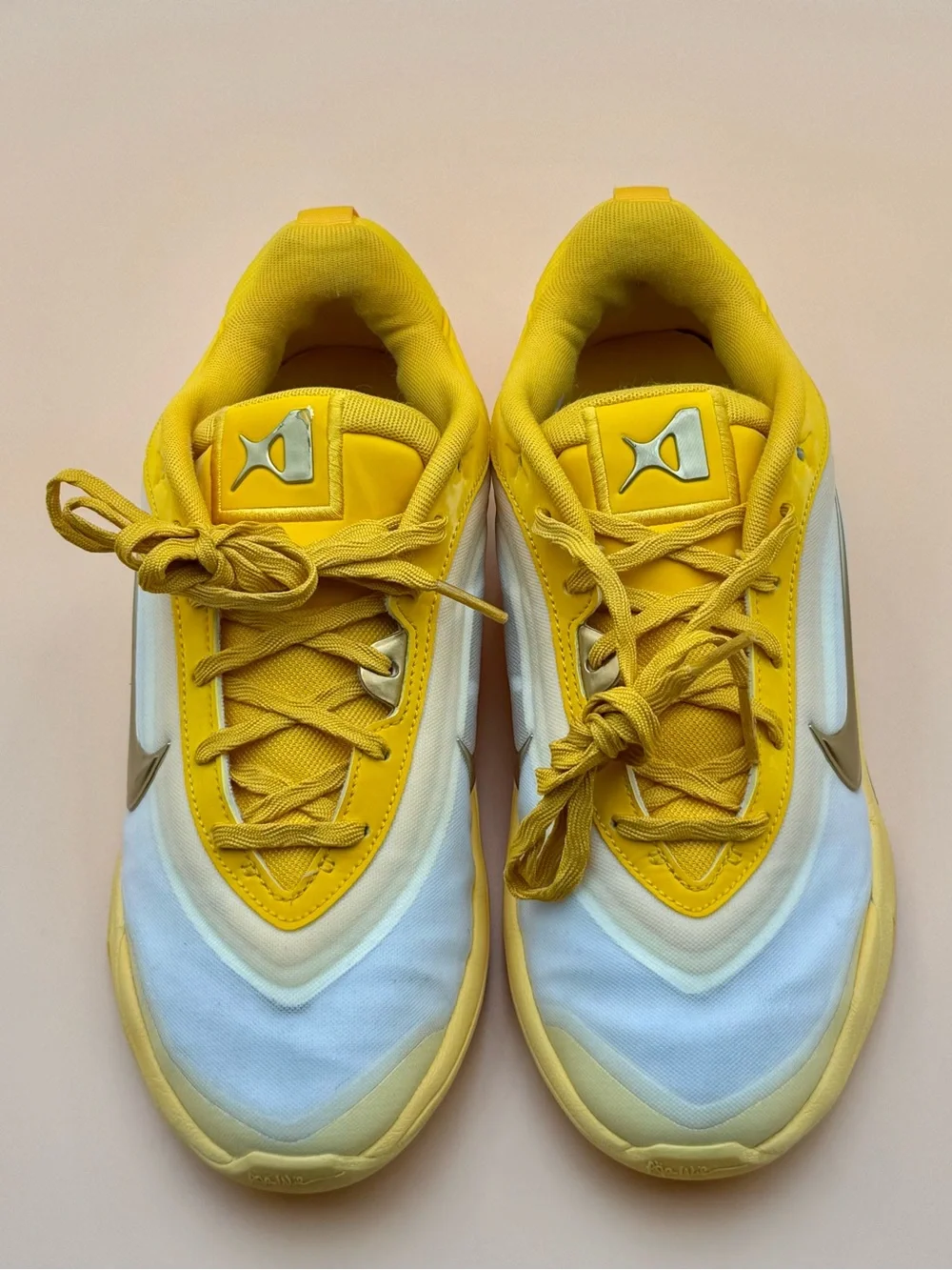 Nike HF7001-700 Kids 4.5Y / Women’s 6 Yellow White Sneakers EU 36.5 Pre-Owned
